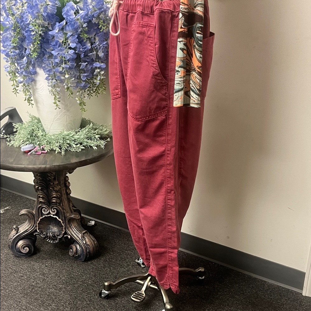 Anthropology Pilcro Red  Pants - Picture 4 of 7